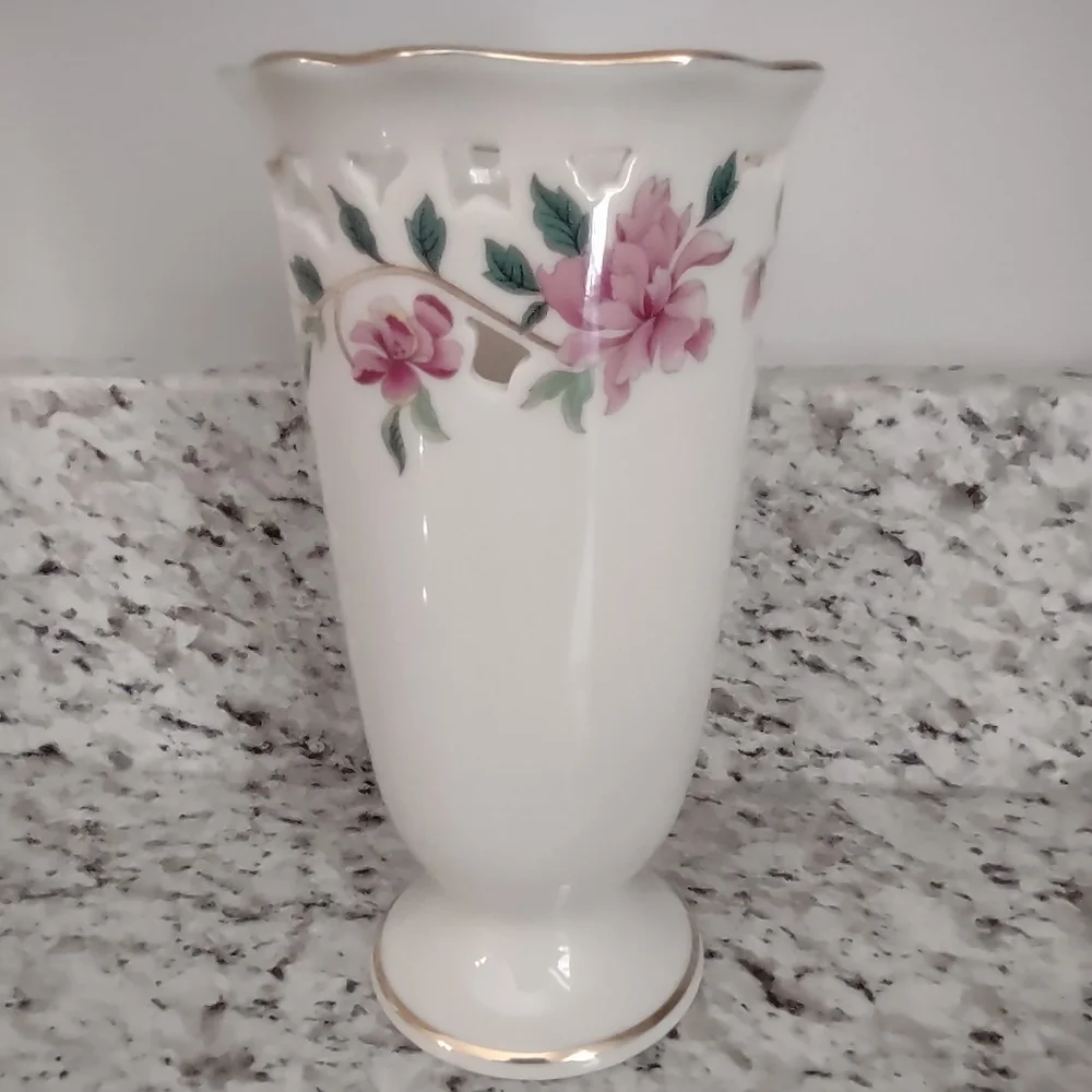 LENOX Vase Vintage Pierced Barrington Collection 7